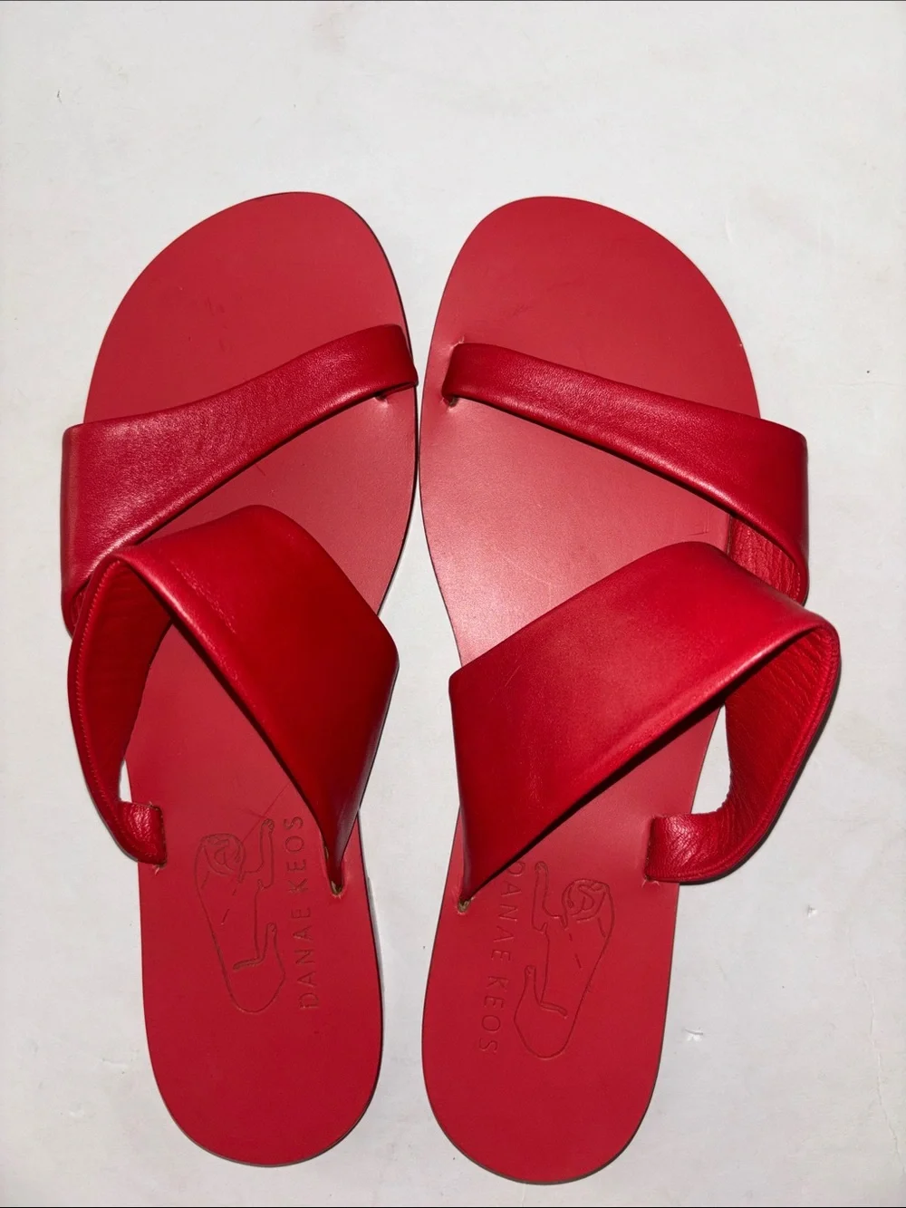 DANAE KEOS RED LEATHER SLIDES SIZE 39 UK….SIZE 9 US TWO LEATHER STRAPS  GORGEOUS